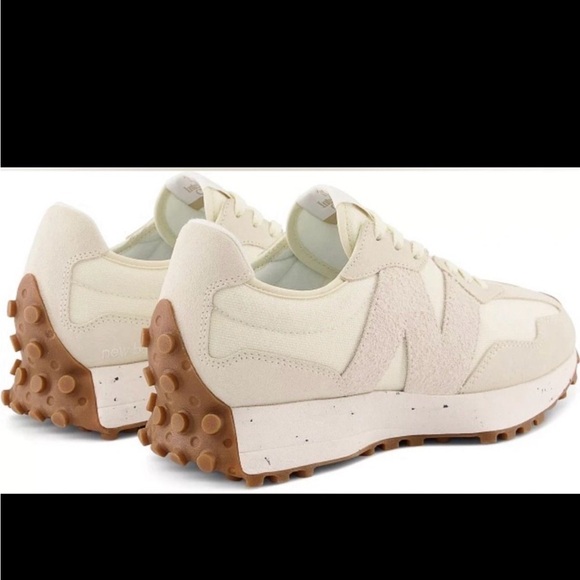 New Balance Shoes - New Balance 327 Turtledove | White/Cream with Speckled Midsole